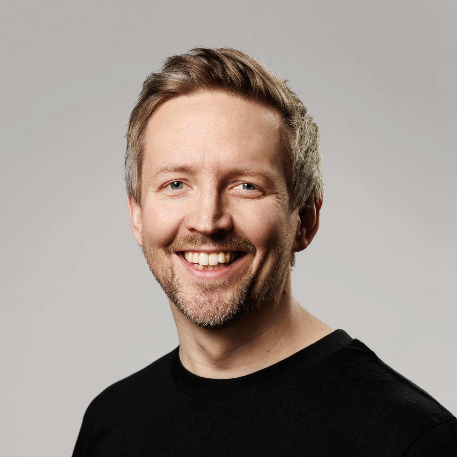 Mads Mobæk